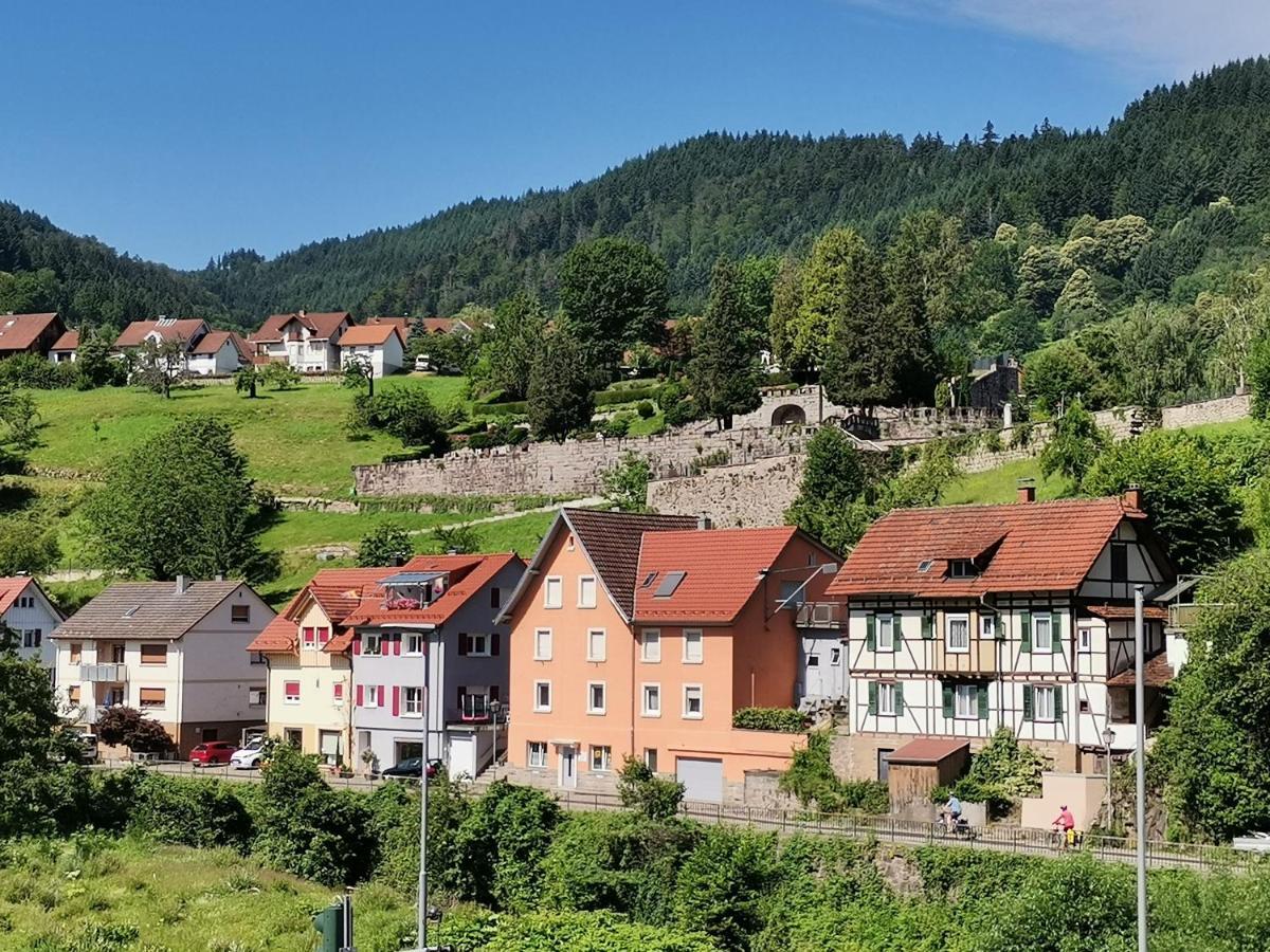 Hotel Gruener Baum - Hotel Im Murgtal, Schwarzwald Weisenbach Eksteriør billede