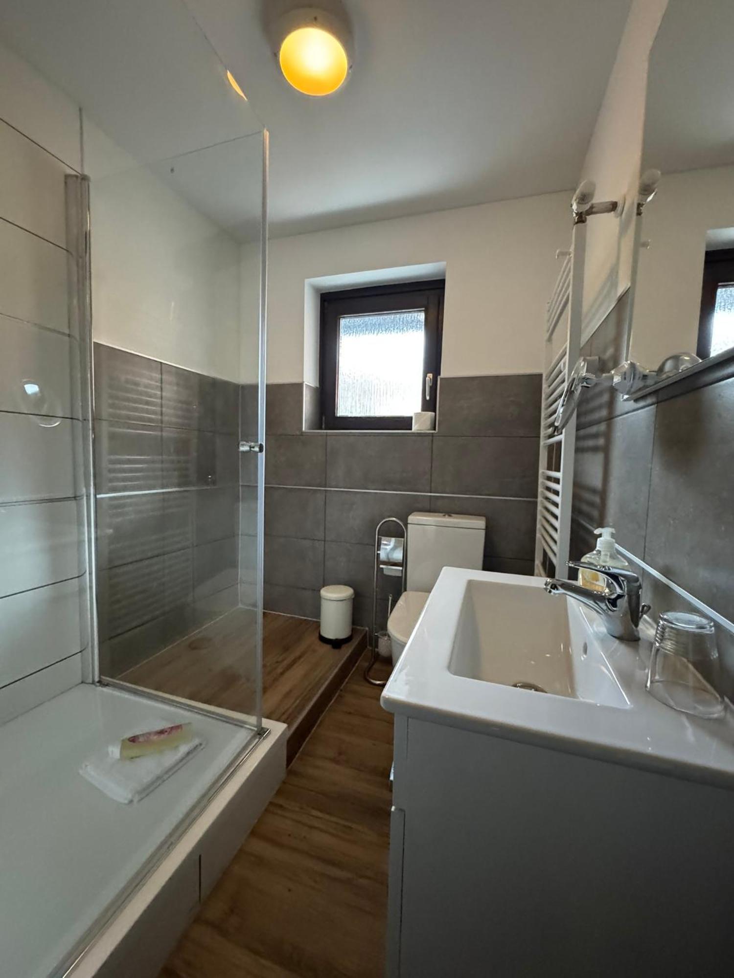 Hotel Gruener Baum - Hotel Im Murgtal, Schwarzwald Weisenbach Eksteriør billede